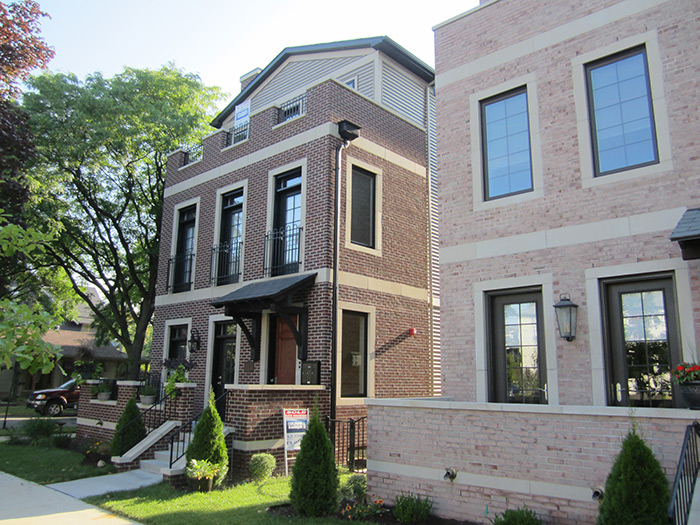 The site of the Belknap Brownstones in 2015.